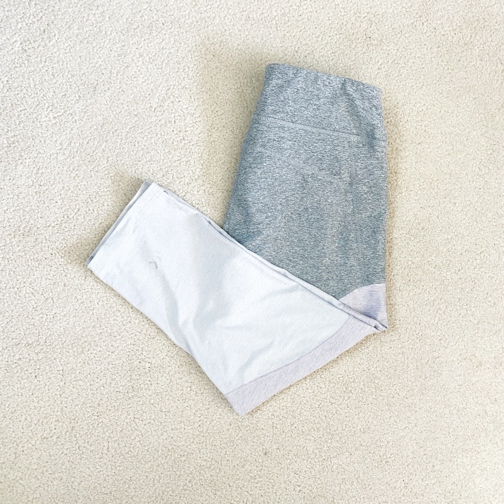 Calvin Klein Performance Gray/Lavender Crops - Picture 2 of 4